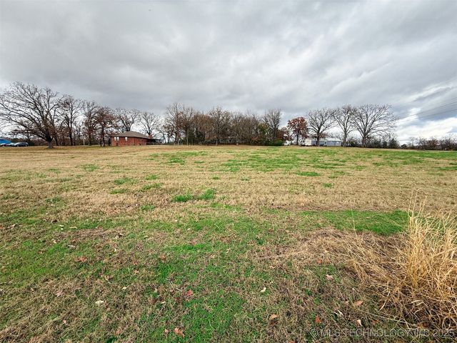 1290 E 4th Street, Tahlequah, OK 74464