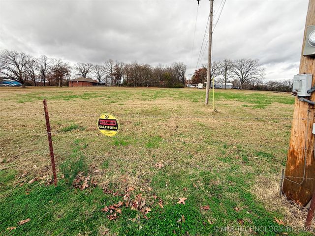 1290 E 4th Street, Tahlequah, OK 74464