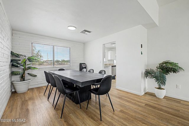 3230 W Via Santa Dorotea, Tucson, AZ 85746