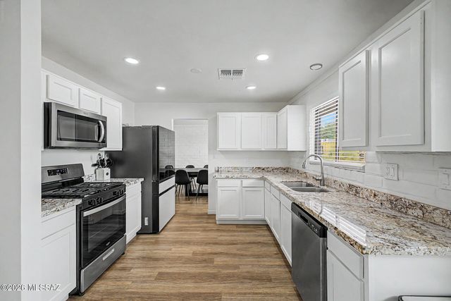 3230 W Via Santa Dorotea, Tucson, AZ 85746
