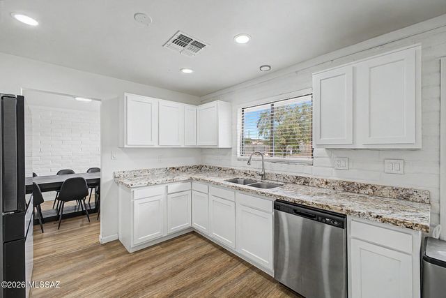 3230 W Via Santa Dorotea, Tucson, AZ 85746