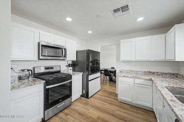 3230 W Via Santa Dorotea, Tucson, AZ 85746