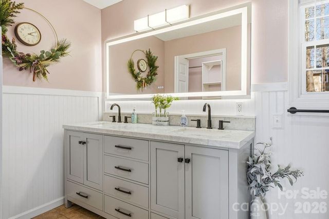 1113 Brookside Camp Road, Hendersonville, NC 28792