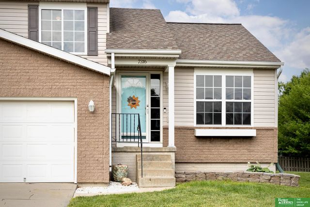 7316 N 111th Avenue, Omaha, NE 68142