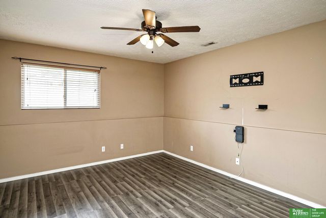 7316 N 111th Avenue, Omaha, NE 68142