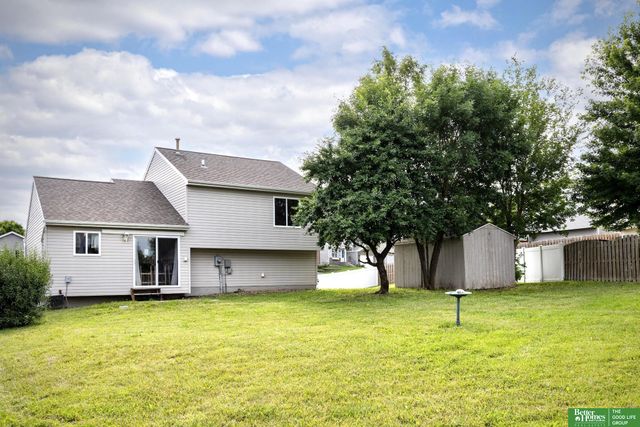 7316 N 111th Avenue, Omaha, NE 68142