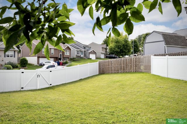7316 N 111th Avenue, Omaha, NE 68142