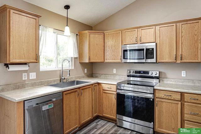 7316 N 111th Avenue, Omaha, NE 68142