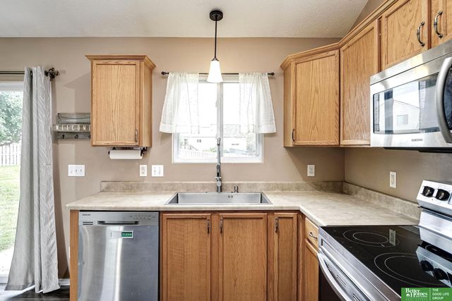 7316 N 111th Avenue, Omaha, NE 68142