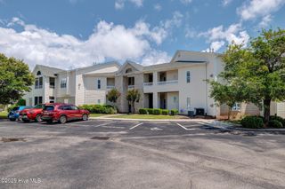 213 Fullford Lane Unit 201, Wilmington, NC 28412