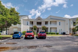 213 Fullford Lane Unit 201, Wilmington, NC 28412