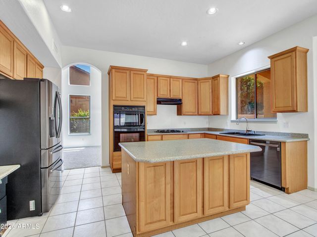 770 S CROSSCREEK Place, Chandler, AZ 85225