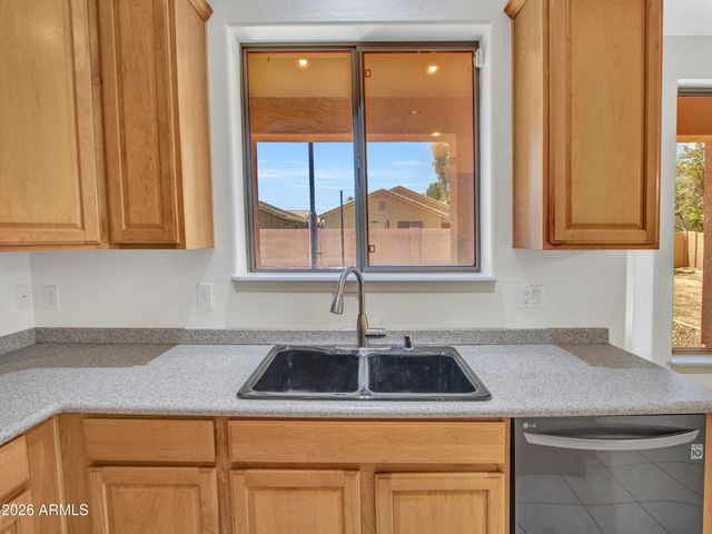 770 S CROSSCREEK Place, Chandler, AZ 85225