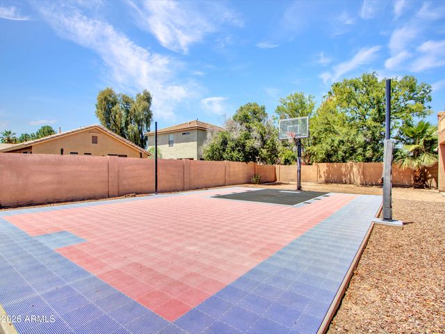 770 S CROSSCREEK Place, Chandler, AZ 85225