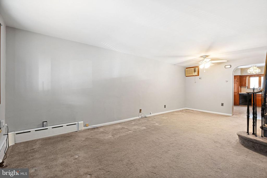 2523 S CAMAC ST, PHILADELPHIA, PA 19148 — photo 2