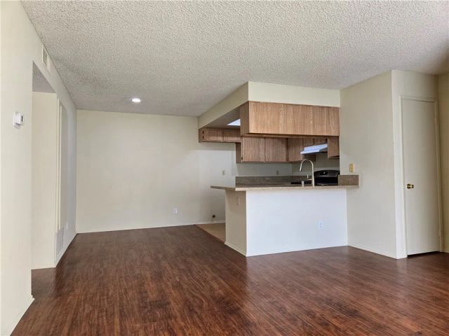 2624 W Porter Avenue 204, Fullerton, CA 92833