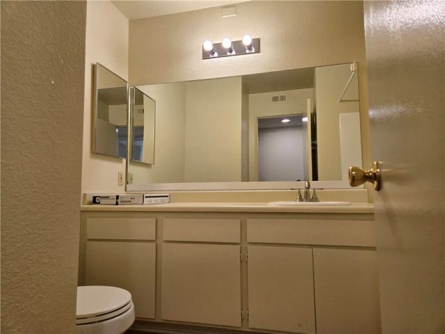 2624 W Porter Avenue 204, Fullerton, CA 92833