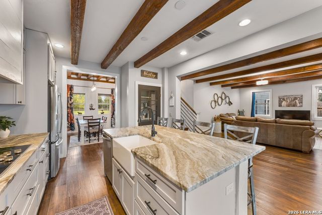 695 Comal Ave, New Braunfels, TX 78130