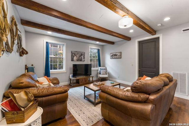 695 Comal Ave, New Braunfels, TX 78130