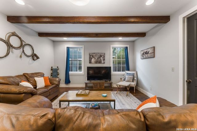 695 Comal Ave, New Braunfels, TX 78130