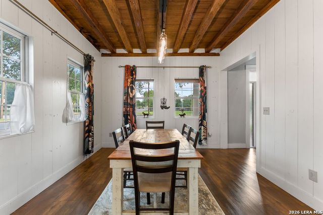 695 Comal Ave, New Braunfels, TX 78130