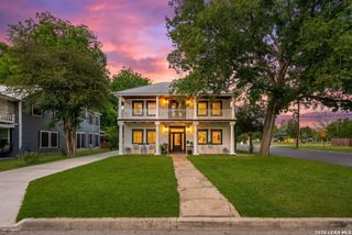 695 Comal Ave, New Braunfels, TX 78130