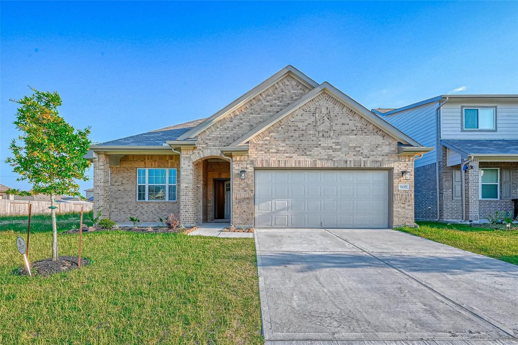 9435 Klein Lane, Houston, TX 77044