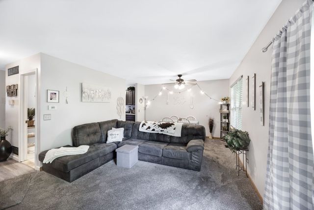 709 Carlisle Drive, Woodstock, IL 60098