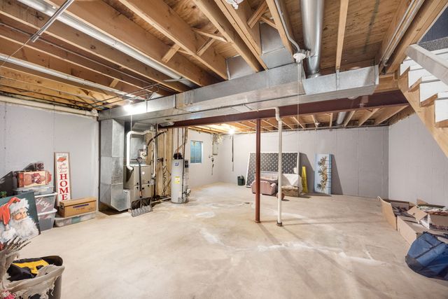 709 Carlisle Drive, Woodstock, IL 60098