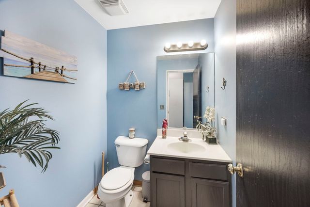709 Carlisle Drive, Woodstock, IL 60098