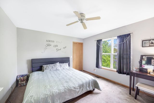 709 Carlisle Drive, Woodstock, IL 60098