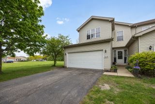 709 Carlisle Drive, Woodstock, IL 60098