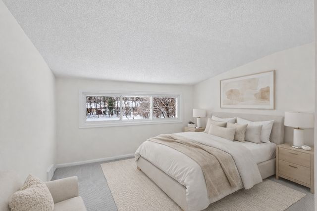 19 Mission Lane, Bloomington, MN 55420