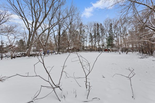 19 Mission Lane, Bloomington, MN 55420