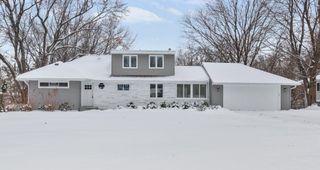 19 Mission Lane, Bloomington, MN 55420
