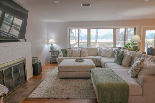 100 Club Drive, Brunswick, GA 31525