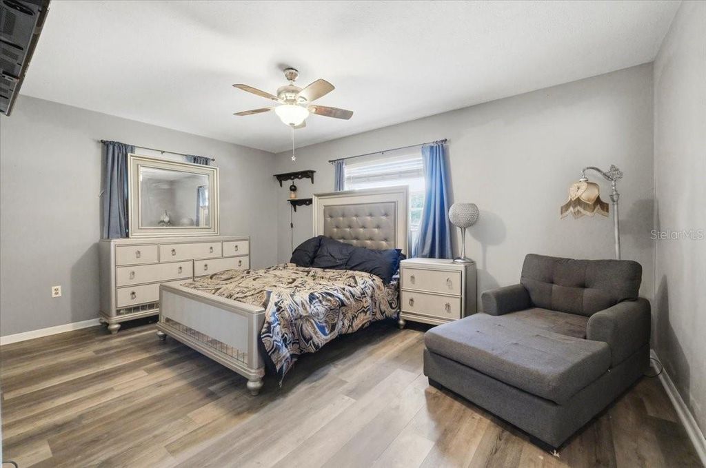 Image 14 of property listing at 303 KARPPE ROAD, Plant City, FL 33567