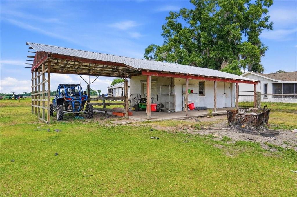 Image 25 of property listing at 303 KARPPE ROAD, Plant City, FL 33567
