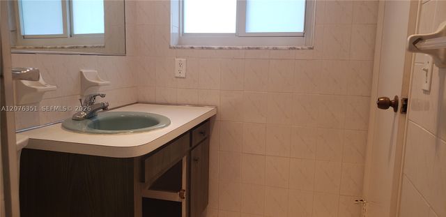 8320 NW 24th Ct, Pembroke Pines, FL 33024