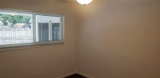 8320 NW 24th Ct, Pembroke Pines, FL 33024