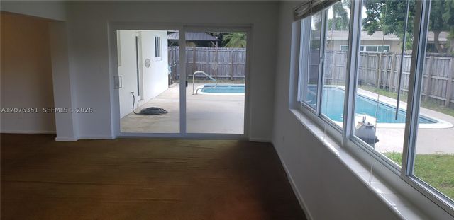 8320 NW 24th Ct, Pembroke Pines, FL 33024