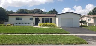 8320 NW 24th Ct, Pembroke Pines, FL 33024