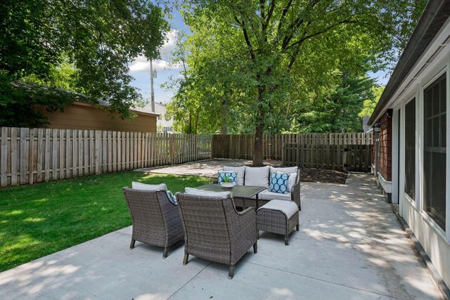 2713 W 54th Street, Minneapolis, MN 55410