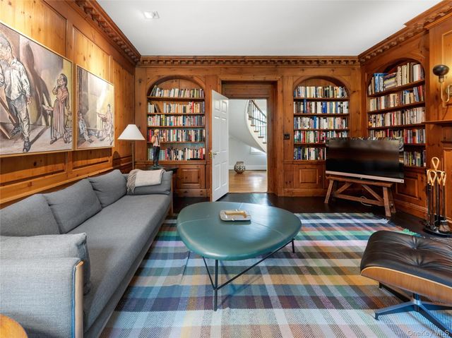 1384 Park Lane, Pelham, NY 10803
