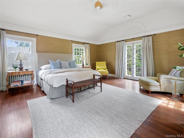 1384 Park Lane, Pelham, NY 10803