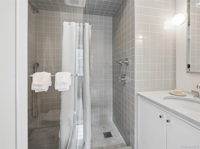 1384 Park Lane, Pelham, NY 10803