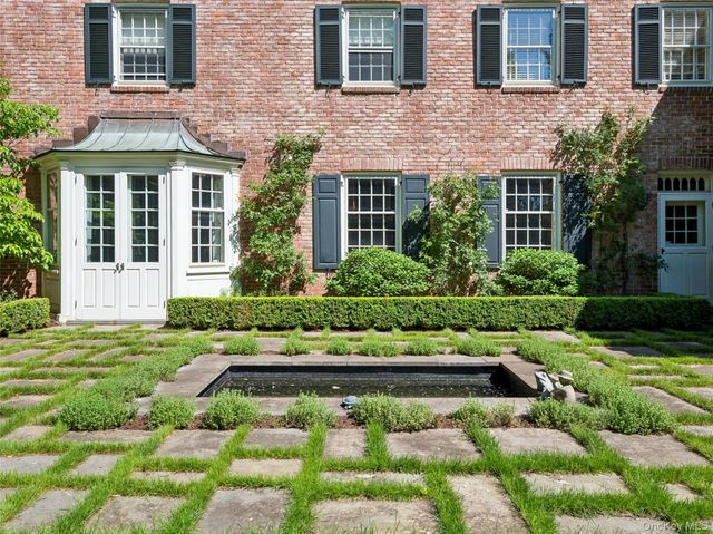 1384 Park Lane, Pelham, NY 10803