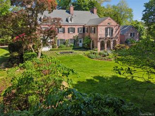 1384 Park Lane, Pelham, NY 10803
