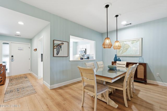 60 Carnoustie Rd Apt 972, Hilton Head Island, SC 29928