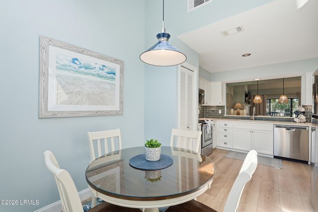 60 Carnoustie Rd Apt 972, Hilton Head Island, SC 29928